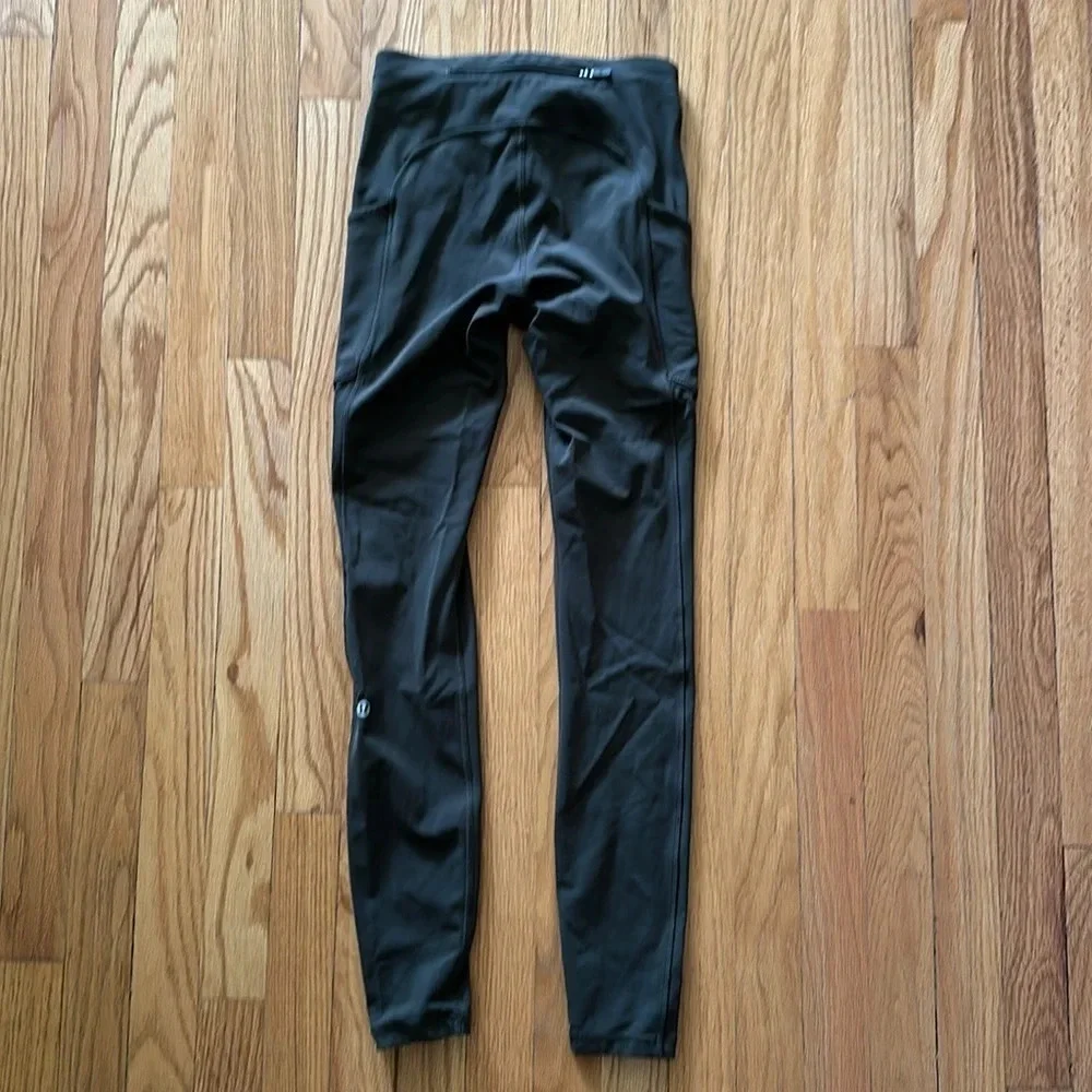 Lululemon sz 2 Speed Up Tight DWR 28